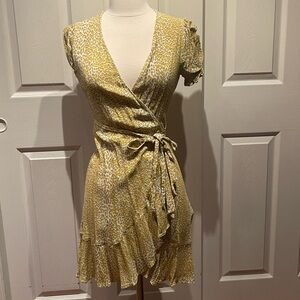 Diane Von Furstenberg Yellow Animal Print Mini Dress